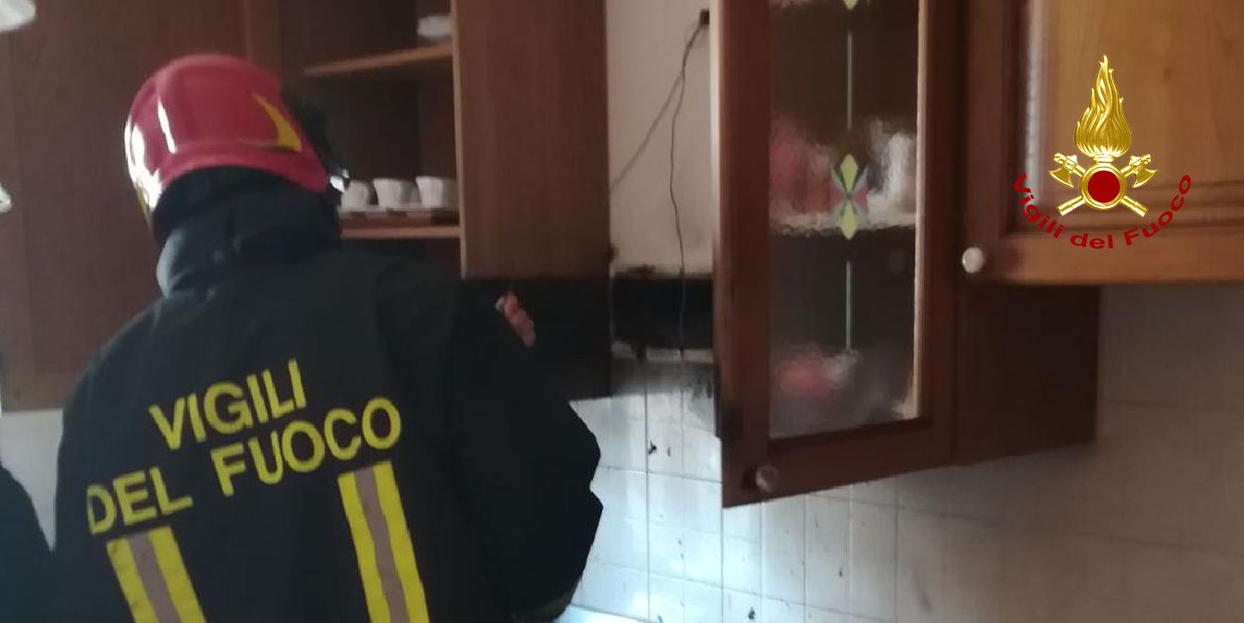 Padova, Vigile del Fuoco libero dal servizio salva una persona