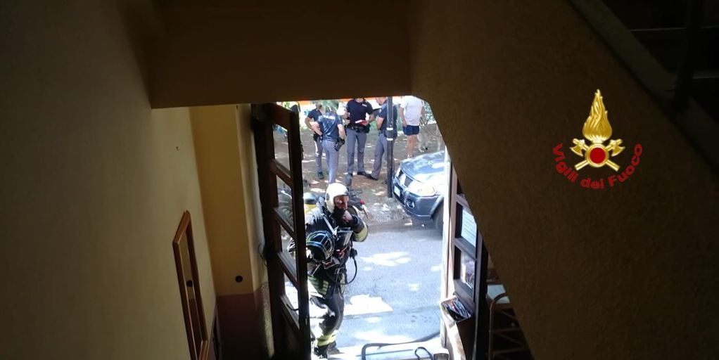 Trieste, incendio in un alloggio in centro città