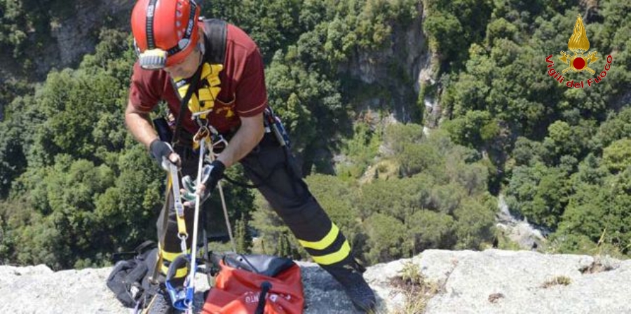 Trieste, soccorsa persona in zona impervia