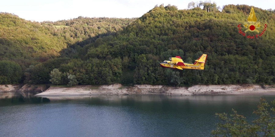 Ascoli Piceno, incendio bosco a Venagrande