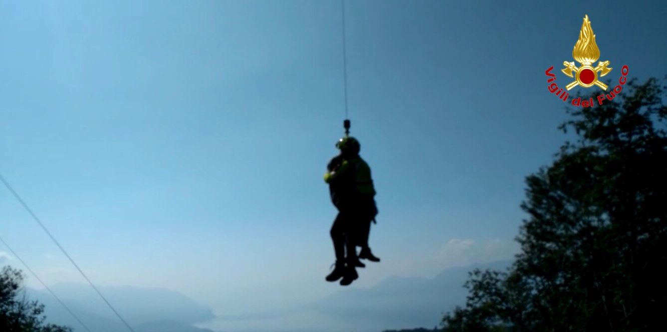 Varese, soccorso un cercatore di funghi in difficoltà in località Predeccolo