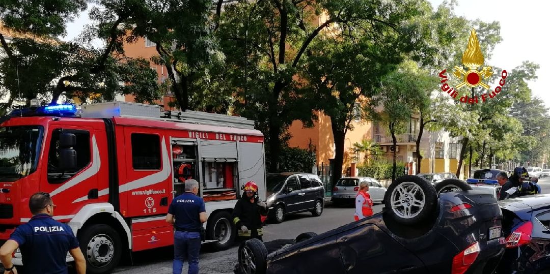 Verona, incidente stradale in centro città