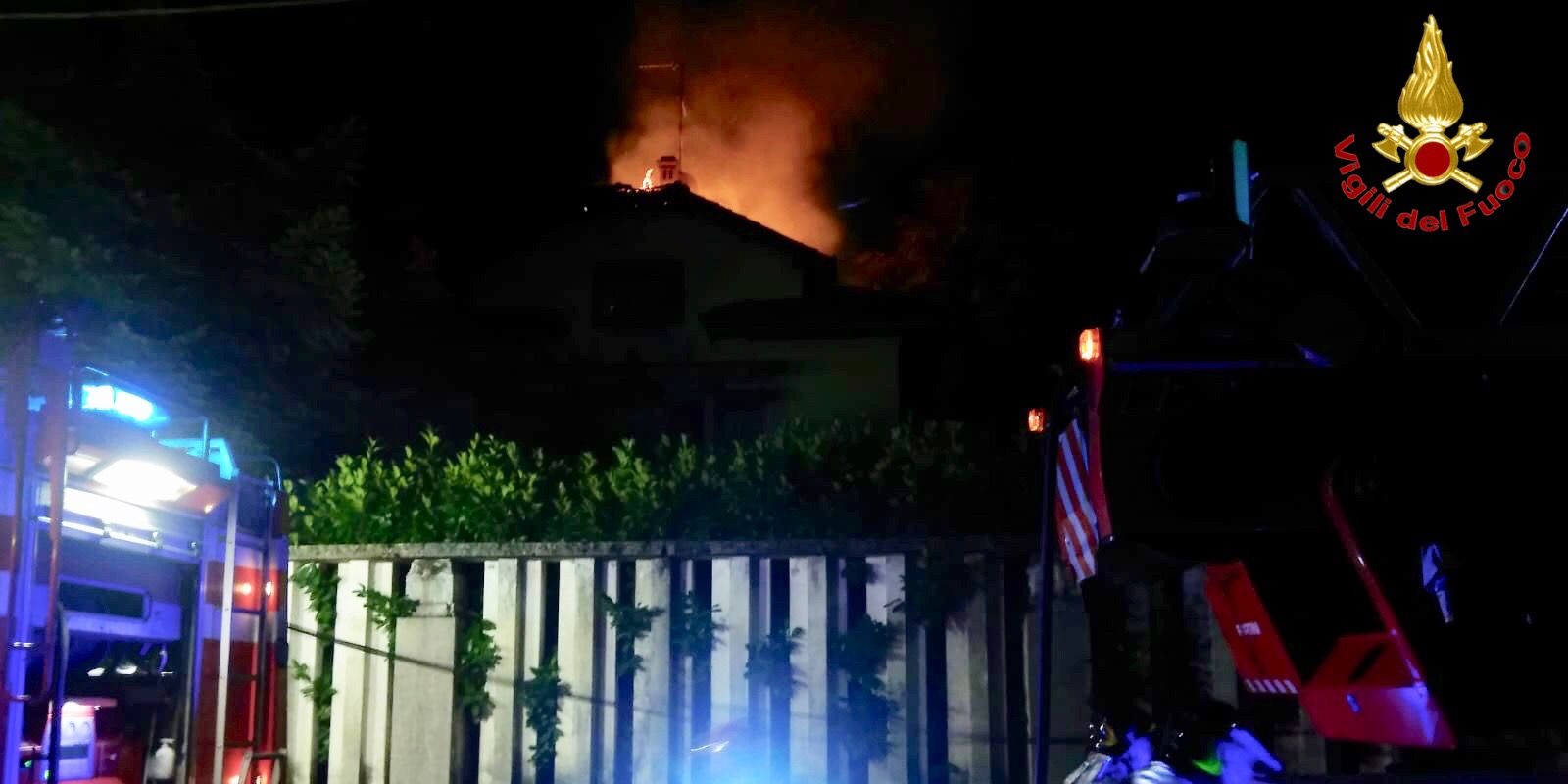 Varese, incendio abitazione a Busto Arsizio