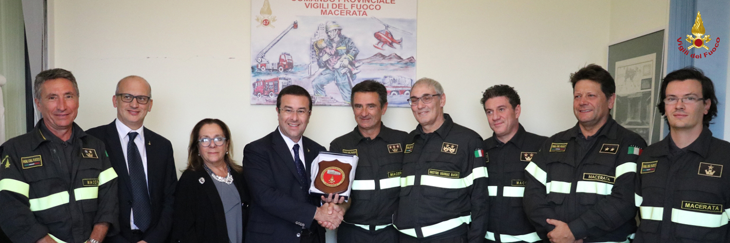 Macerata, visita del Sottosegretario, Stefano Candiani presso il Comando provinciale dei Vigili del Fuoco