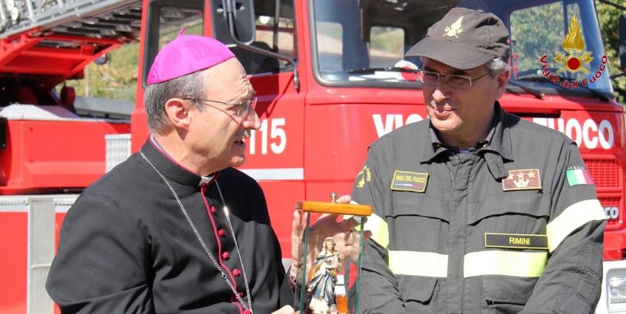 Rimini, il Vescovo mons. Turazzi ha incontrato i Vigili del Fuoco di Novafeltria