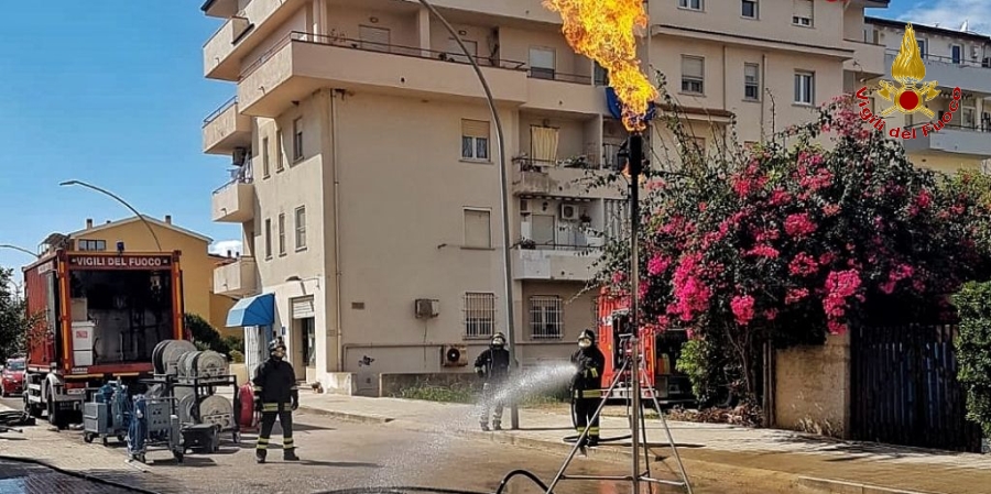 Sassari, travaso di Gpl da un serbatoio interrato