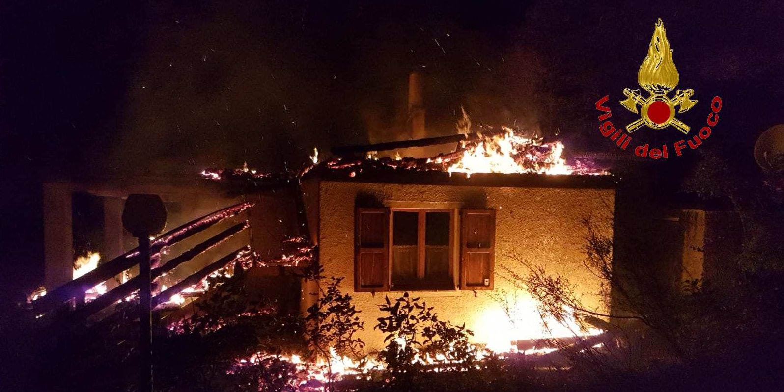 Macerata, incendio abitazione nel comune di Bolognola