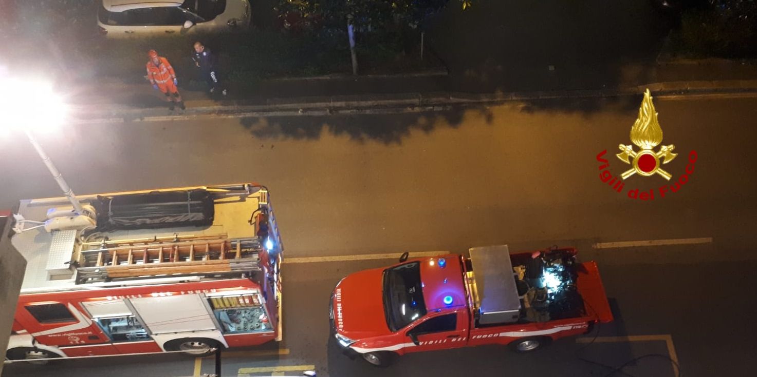 Genova, in fiamme la cucina di un'abitazione di Pontedecimo