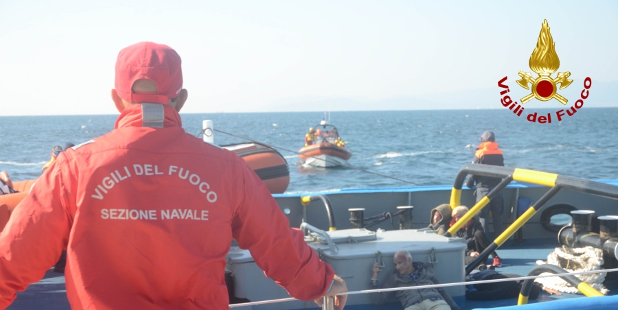 Cagliari, esercitazione marittima "Seasubarex Pollex Antincendio"