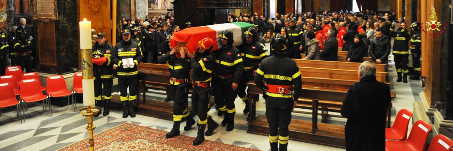 A Rieti l'ultimo saluto al Vigile del Fuoco Stefano Colasanti