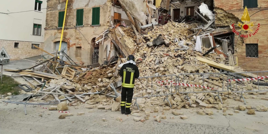 Macerata, crollo edificio nel comune di Pollenza