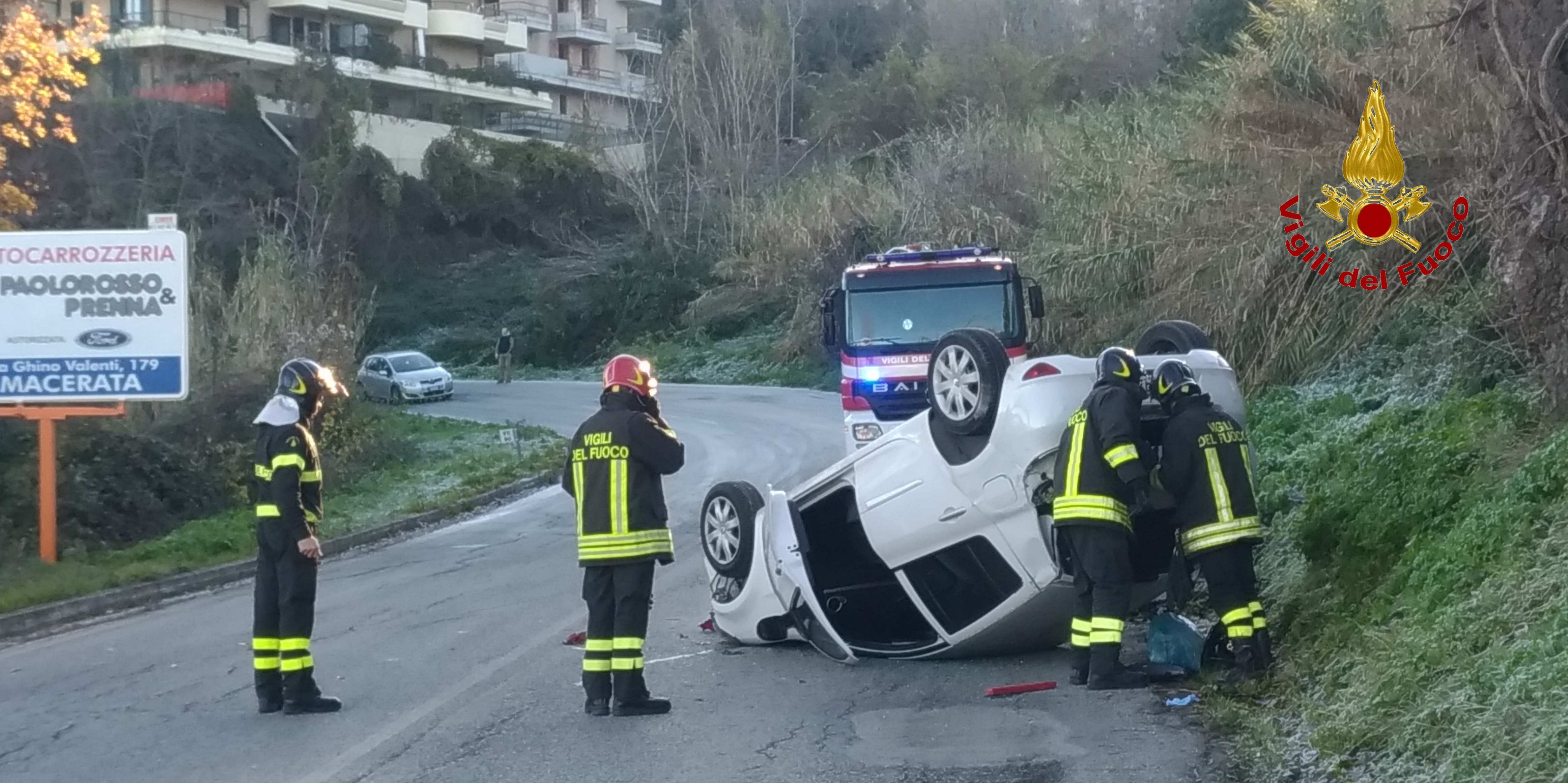 Macerata, incidente stradale in centro città