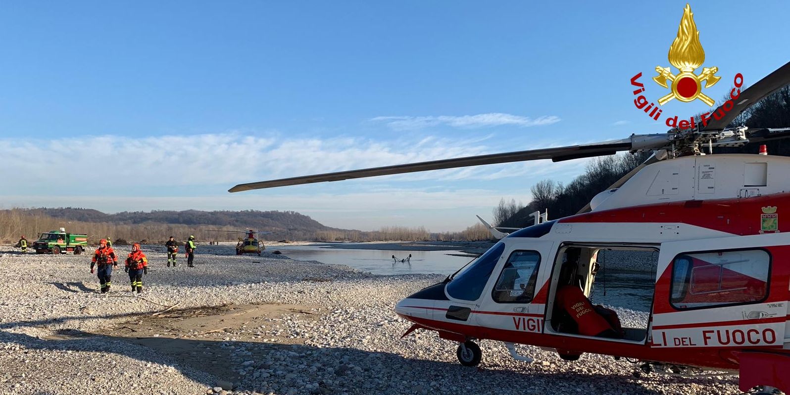 Treviso, soccorso il pilota di un piccolo aereo finito nelle acque del Piave