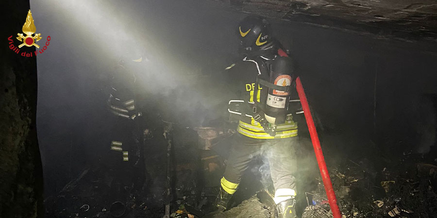 Pescara, in fiamme un appartamento