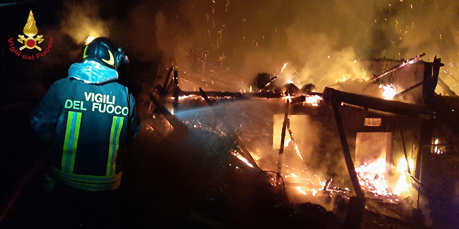 Udine, incendio abitazione a Treppo Carnico Udine, incendio abitazione a Treppo Carnico