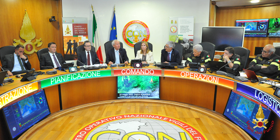 Delegazione svizzera in visita al Dipartimento dei Vigili del fuoco