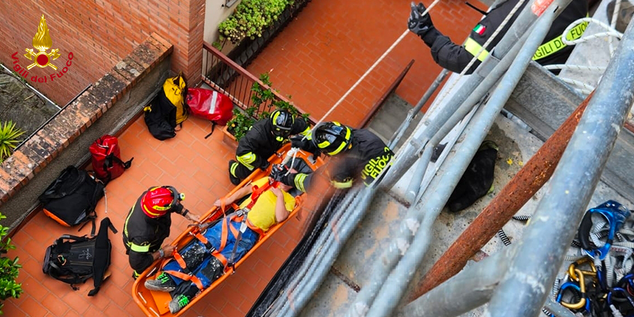 La Spezia, soccorso operaio