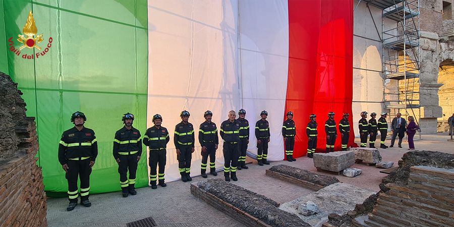 Roma, i Vigili del fuoco alla cerimonia per l'inaugurazione del nuovo percorso nel Colosseo
