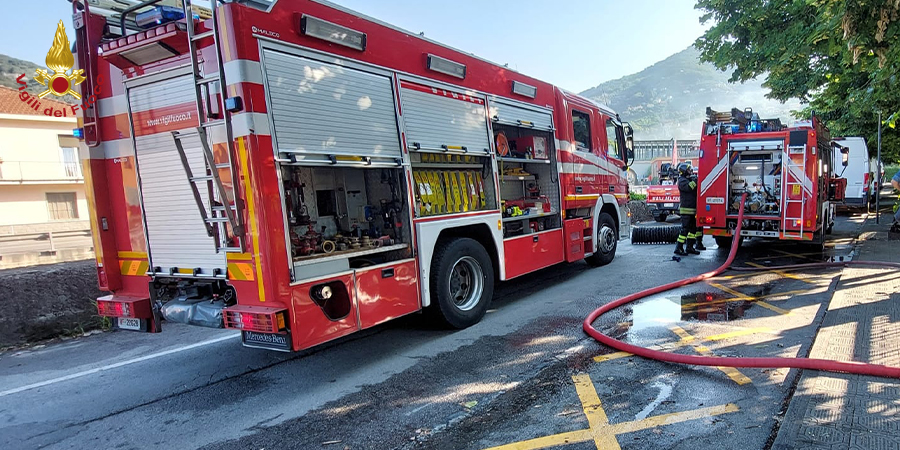 Genova, incendio scuola