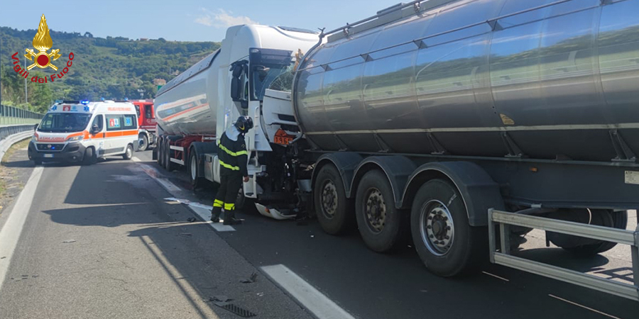 Ascoli Piceno, incidente stradale a San Benedetto del Tronto