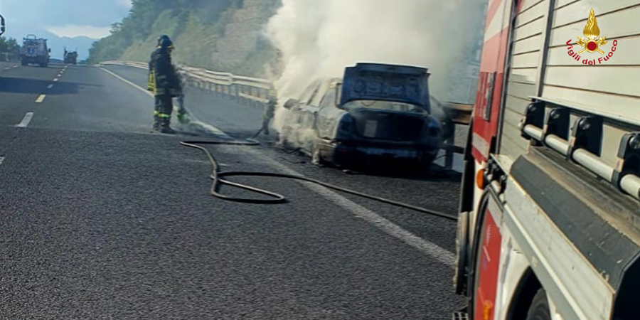 Immagine di sfondo Immagine di sfondo