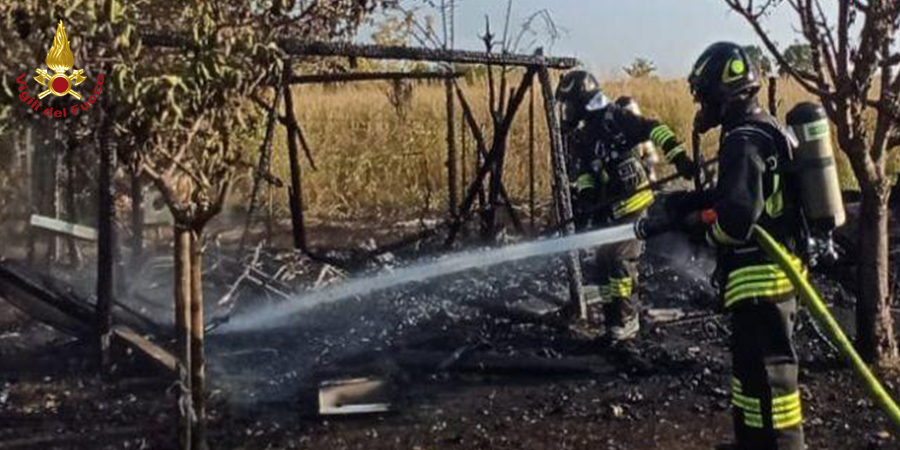 Forlì Cesena, incendio capannone Forlì Cesena, incendio capannone
