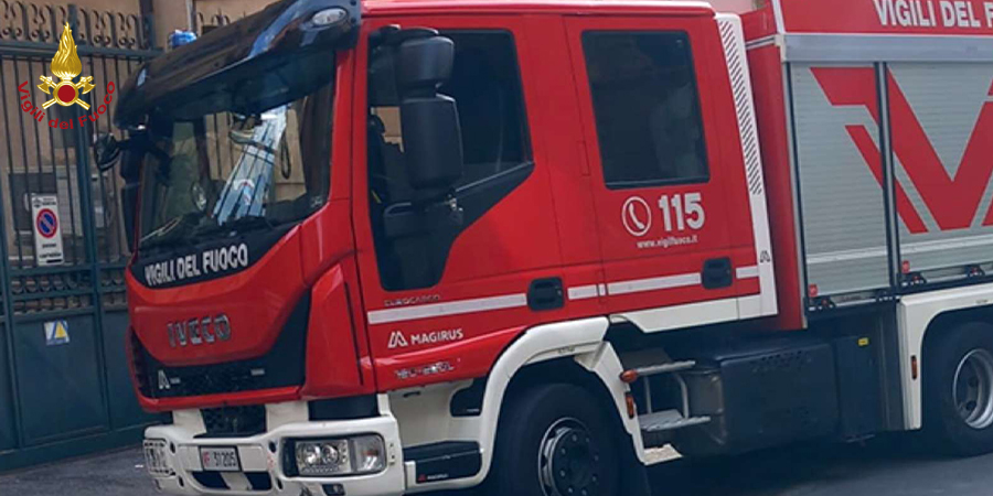 Genova, incendio appartamento