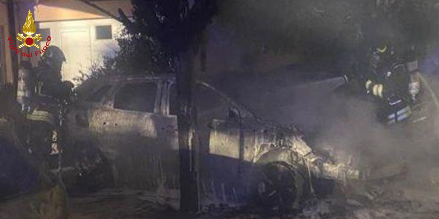 Forlì Cesena, incendio autovetture Forlì Cesena, incendio autovetture