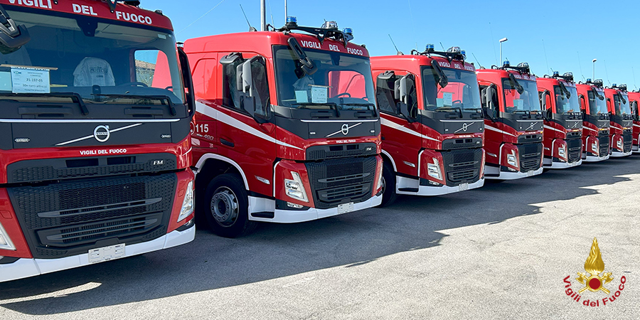 Nuovi carri di soccorso stradale per i Vigili del Fuoco