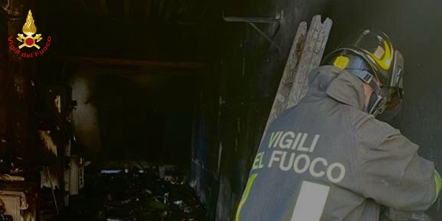 Perugia, incendio garage a Bastia Umbra
