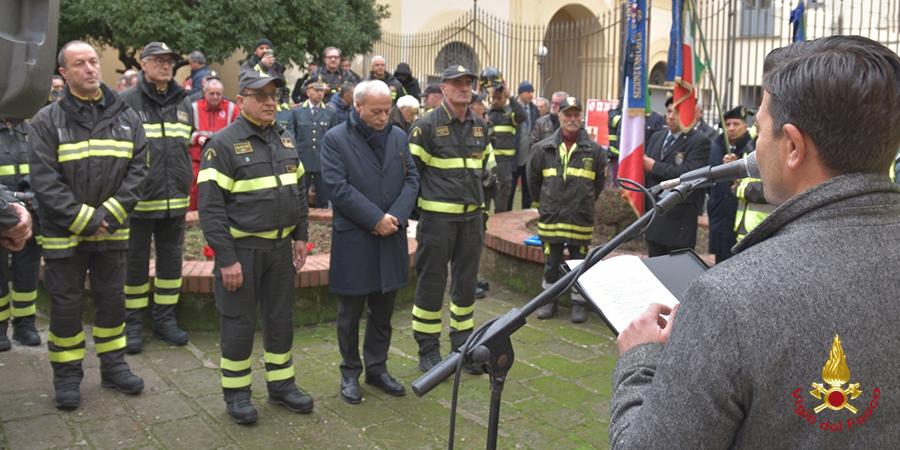 Caserta, inaugurazione busto dell'Ing. Del Giudice Caserta, inaugurazione busto dell'Ing. Del Giudice