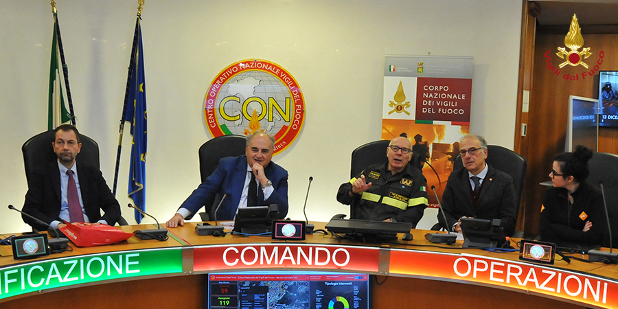 Firmato protocollo d'intesa nazionale tra i Vigili del fuoco e LAV per il miglioramento delle procedure emergenziali a tutela degli animali