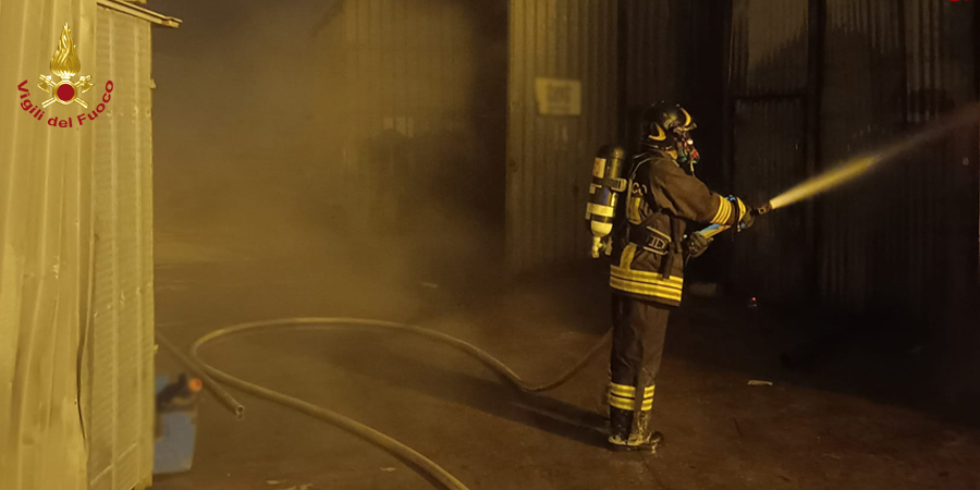Ancona, incendio al porto