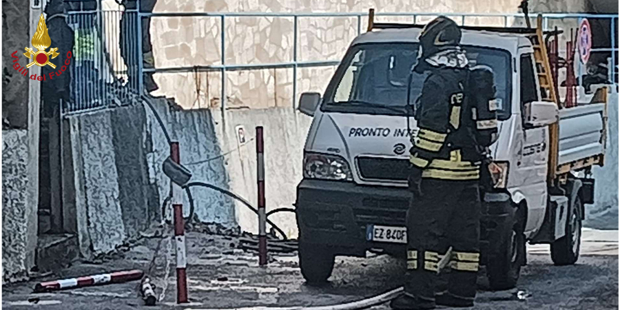Genova, evacuato condominio per fuga gas in via del Commercio