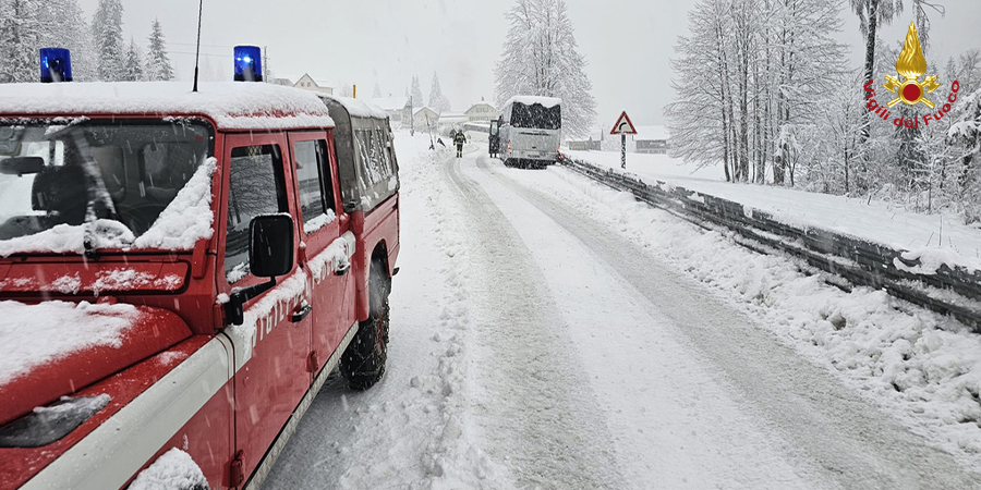Udine, Vigili del fuoco al lavoro per il maltempo