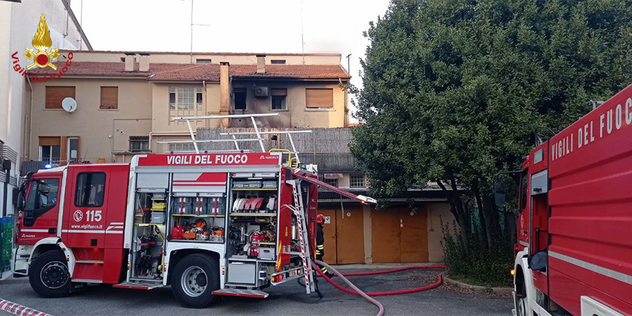 Pordenone, incendio di uno stabile a Casarsa della Delizia