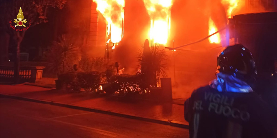 Immagine di sfondo Immagine di sfondo