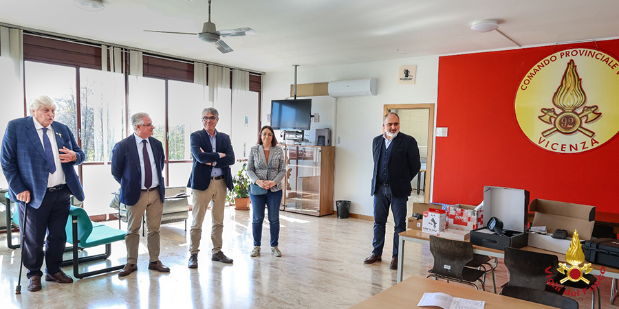 Vicenza, donati ai Vigili del fuoco strumenti tecnici