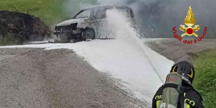 Pesaro-Urbino, doppio intervento dei Vigili del fuoco