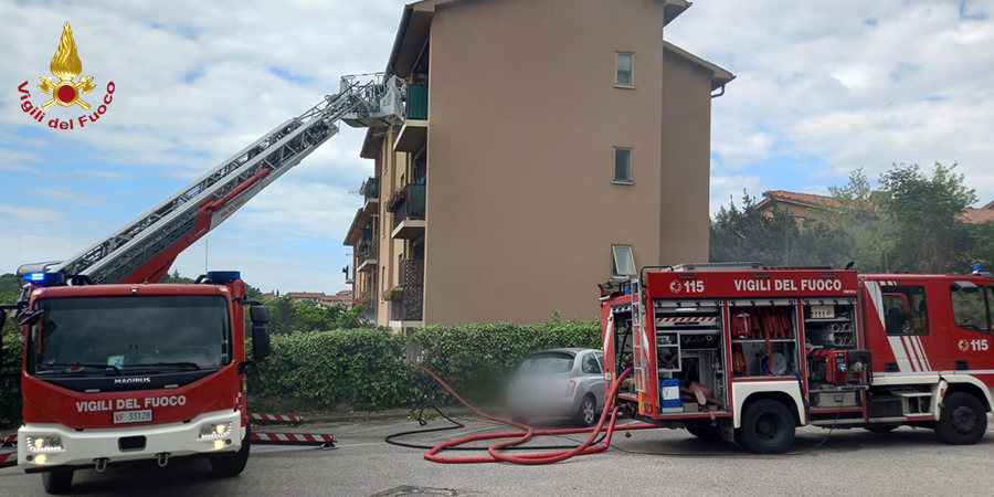 Trieste, incendio scantinato