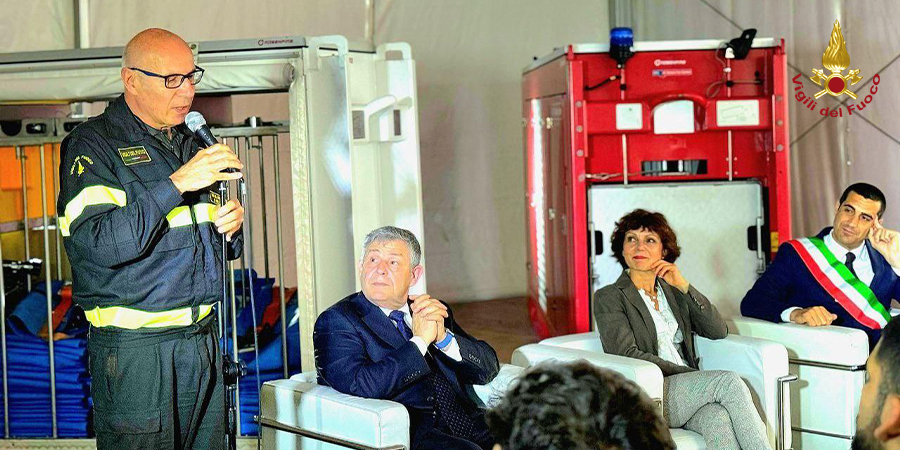 Ravenna, pompa ad alta capacità donata ai Vigili del fuoco. Alla cerimonia presente il Capo del Corpo Dall'Oppio