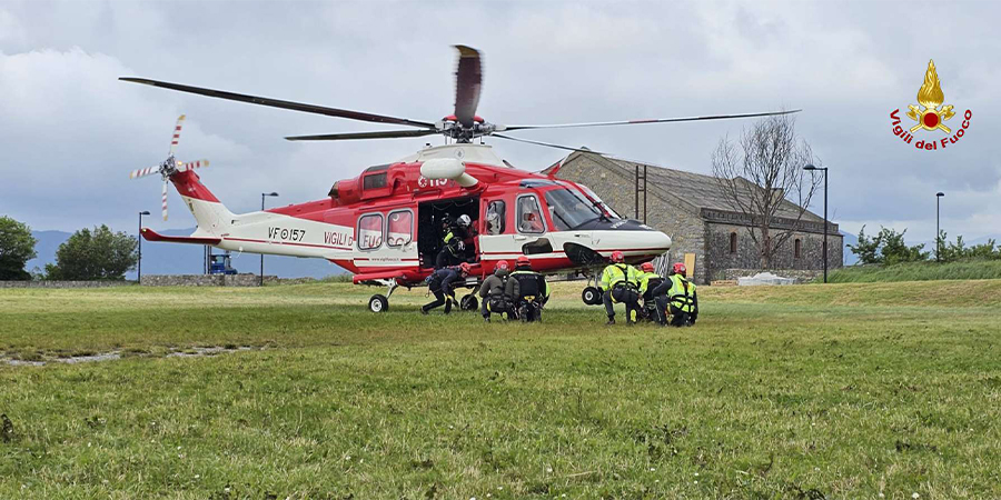 Genova, addestramento congiunto con l'elicottero VF sulle colline di Forte Brgato