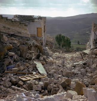 Case distrutte.jpg Case distrutte