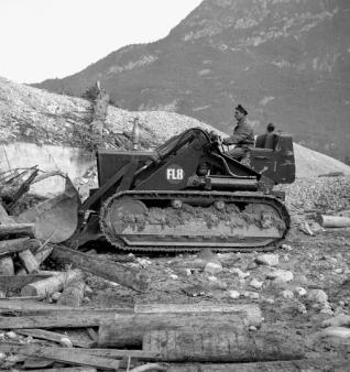 mezzo movimento terra