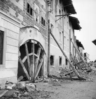 Puntellamenti su strutture pericolanti