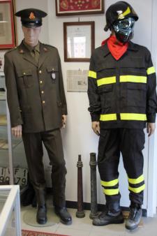 Uniformi Vigili del Fuoco