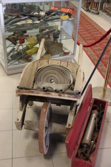 Carriola di legno attrezzata