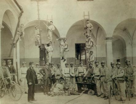 Foto_storica_dei_Vigili_del_Fuoco_17