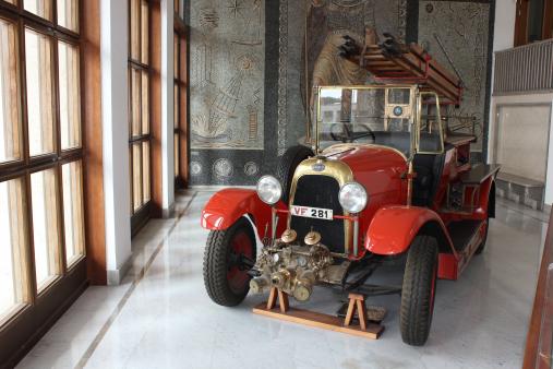 Fiat 502 con pompa antincendio, scala italiana e vani per attrezzature varie (Soc. Anonima Officine Meccaniche Mario Tamini).