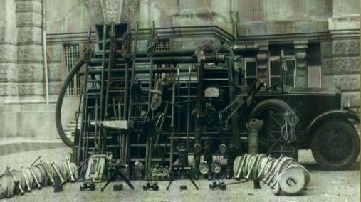 Foto_storica_dei_Vigili_del_Fuoco_11